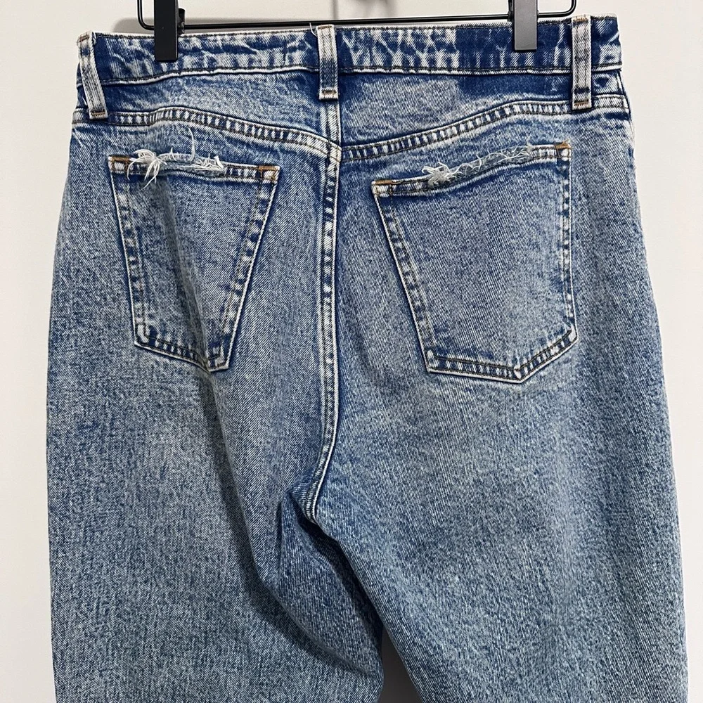 Abercrombie & Fitch The Mom High Rise Jean Long Curve Love